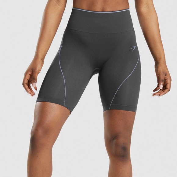 GYMSHARK APEX SEAMLESS HIGH RISE SHORT - Picture 5 of 13
